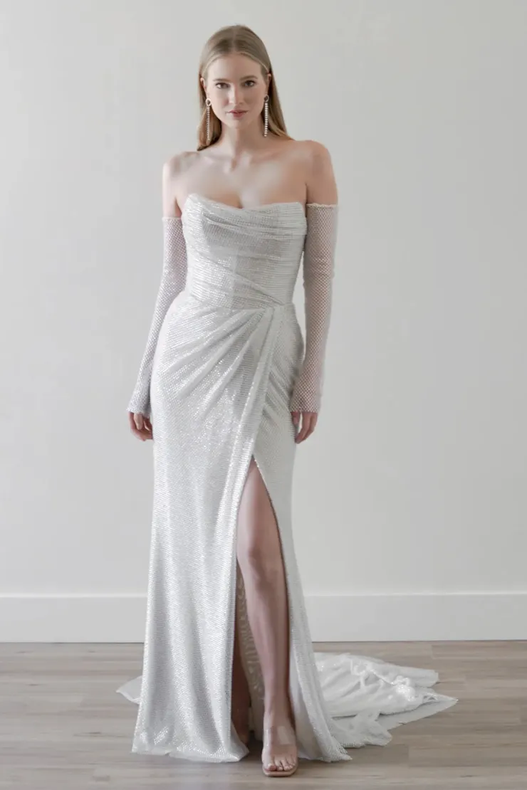 Watters Lucinda with Sleeves 66426B #1 frontface vertical picture