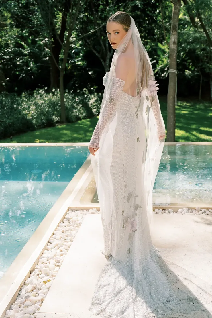 Watters Lucinda with Sleeves 66426B #4 default backface vertical picture