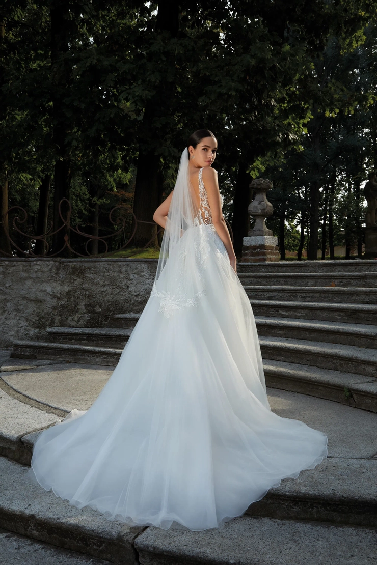 Demetrios 8160