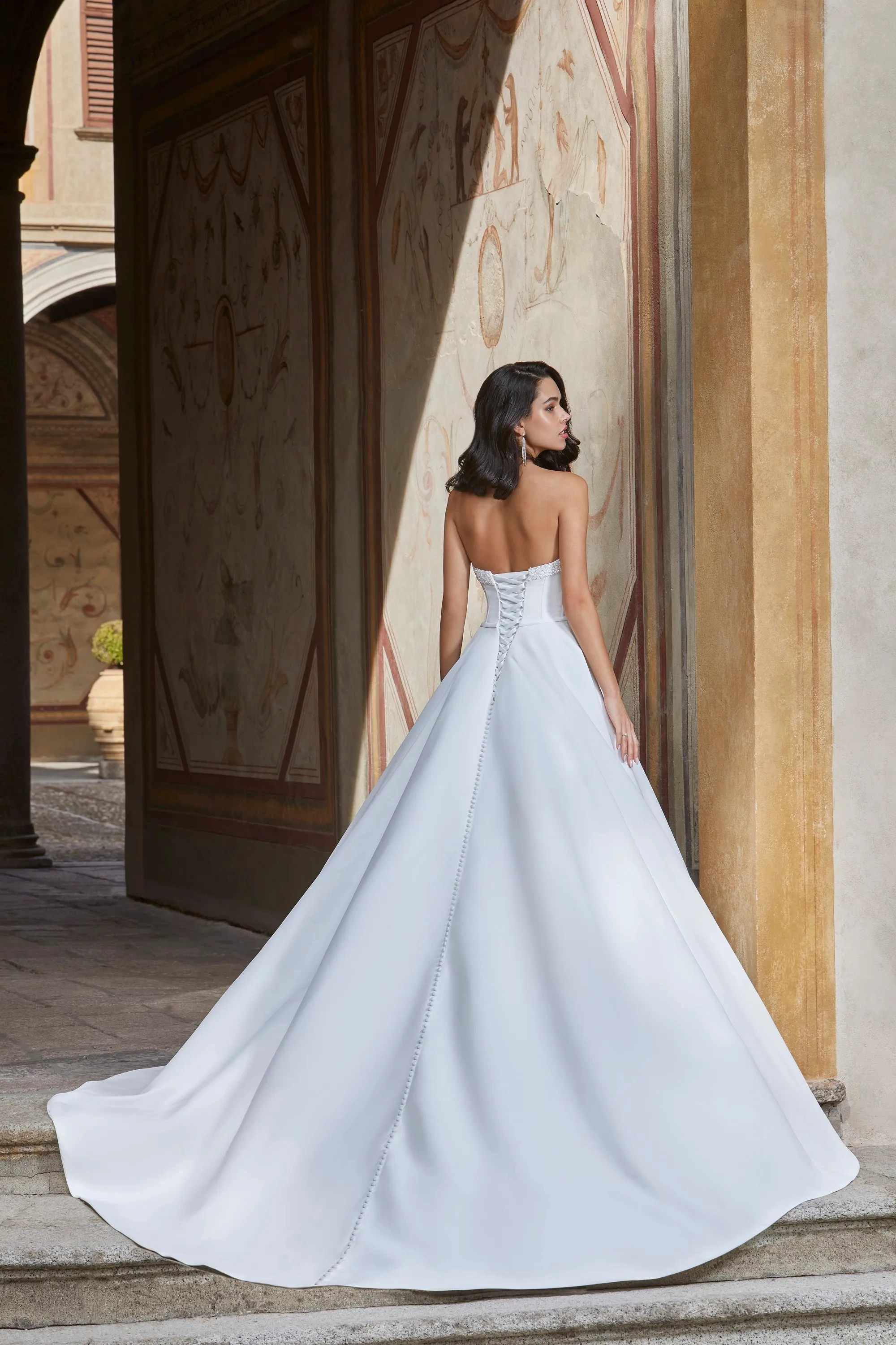 Demetrios Cosmobella - 8176 | Camille's of Wilmington