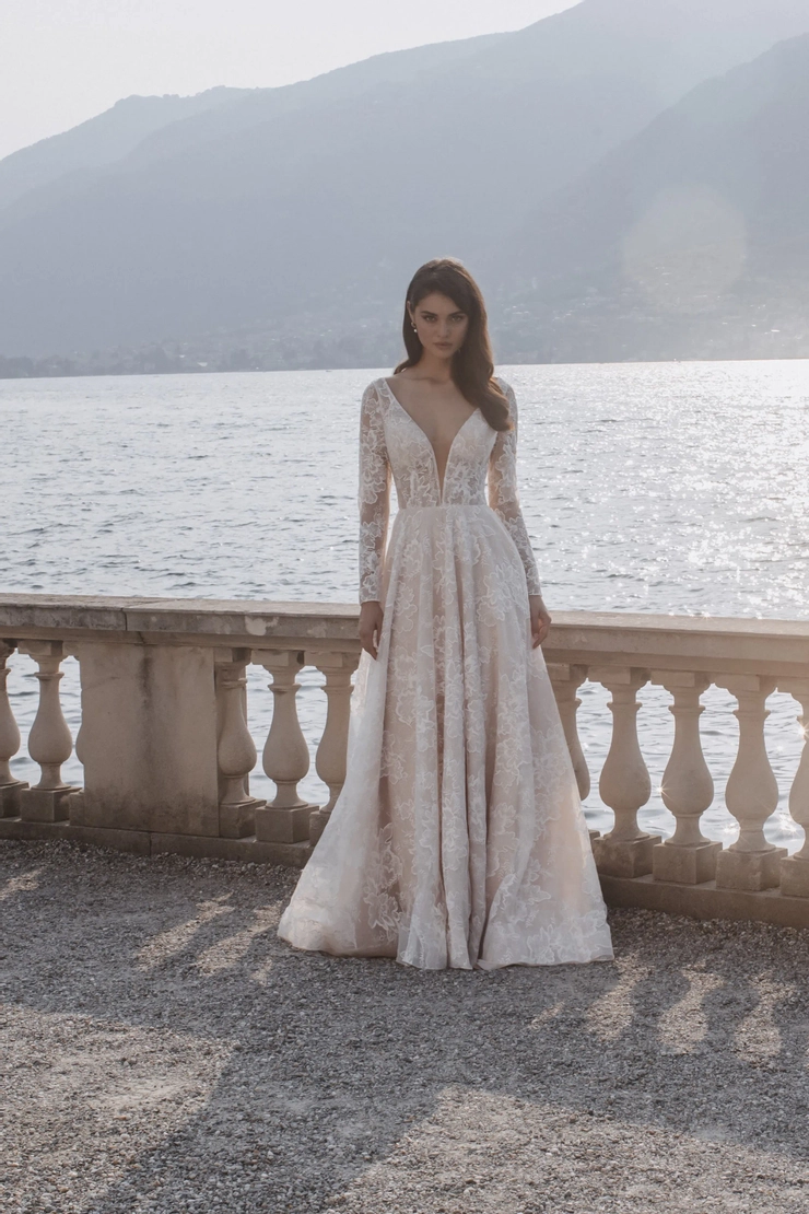 Abella Aster Style #E401 #1 frontface vertical picture