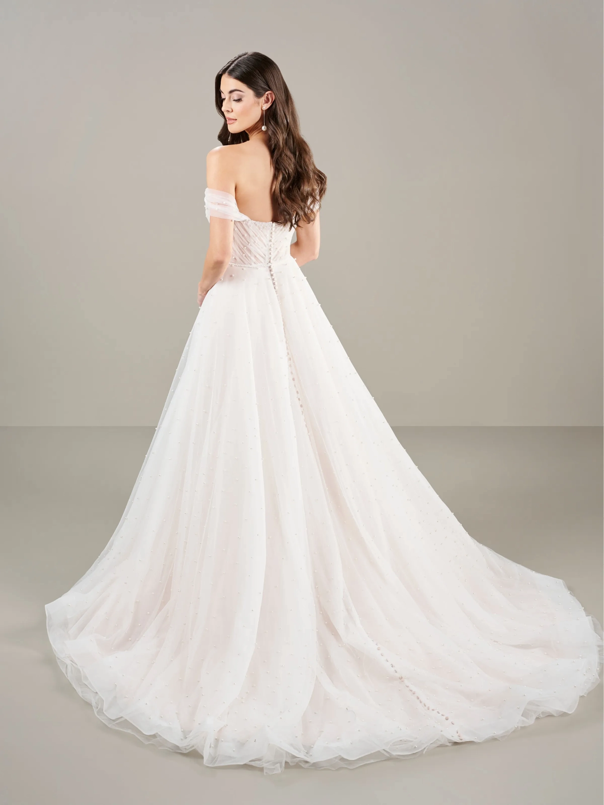 Adrianna Papell Platinum - 31278 | Claudia Giraldo Bridal House