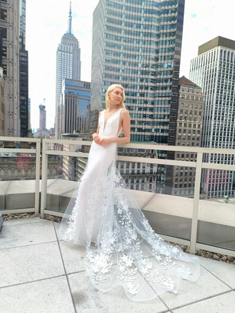 House of Savin Natasha #1 frontface vertical thumbnail