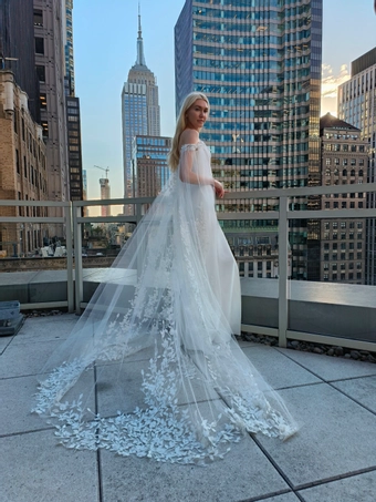 House of Savin Parker #3 vertical thumbnail