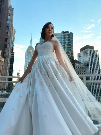 House of Savin Rose #3 frontface vertical cropped thumbnail