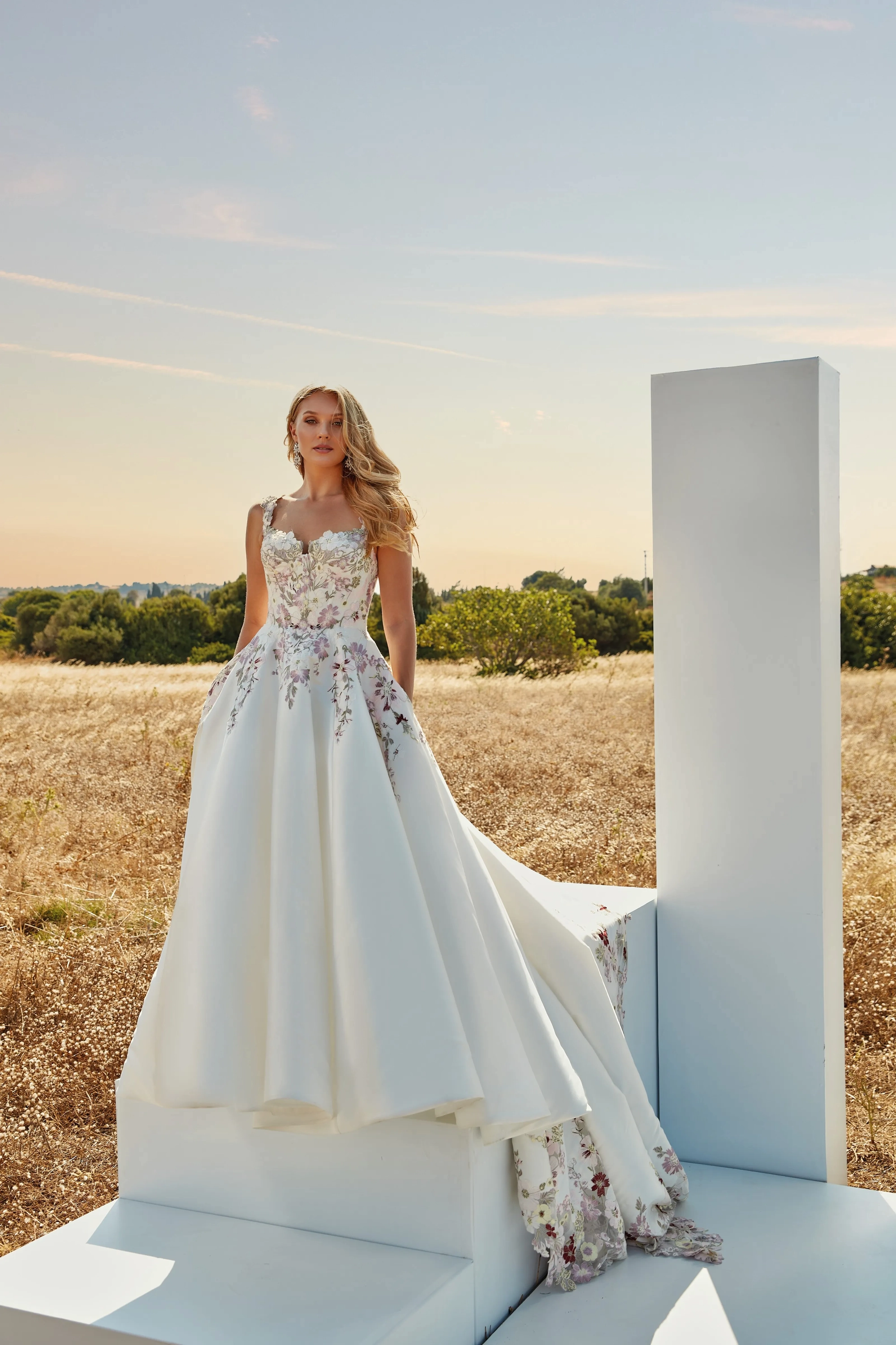 ★BAU by Bride And You★2024夏服★SKYE BALLOON LONG DRESS Flower Fairy Sky Blue 3D Lace Prom Dresses 2024 Crossed