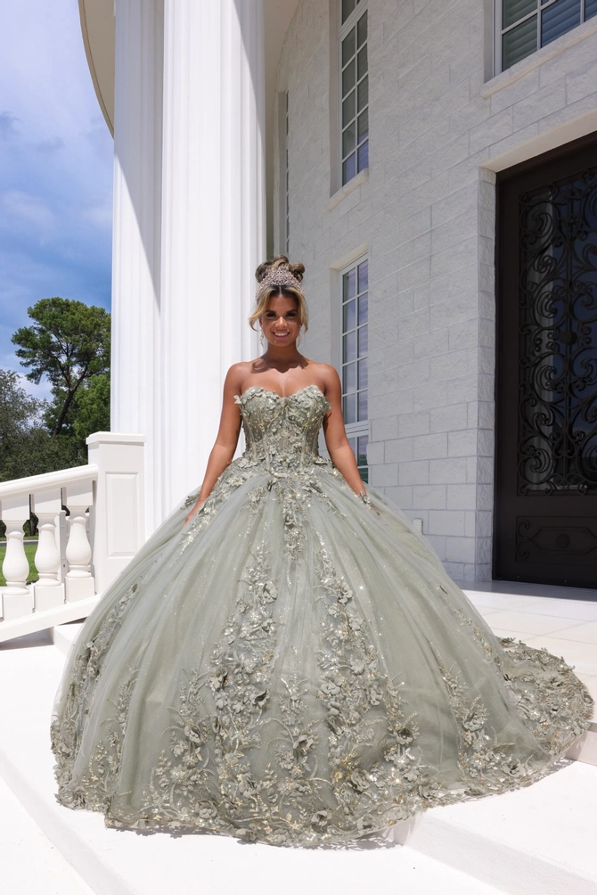 Sophia Thomas Quinceanera Q151 Nikki’s Glitz and Glam Boutique Prom