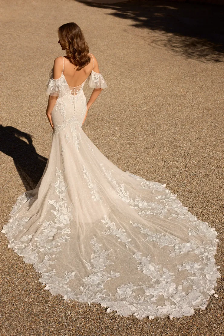 Sophia Tolli Première Backface Thumbnail Image