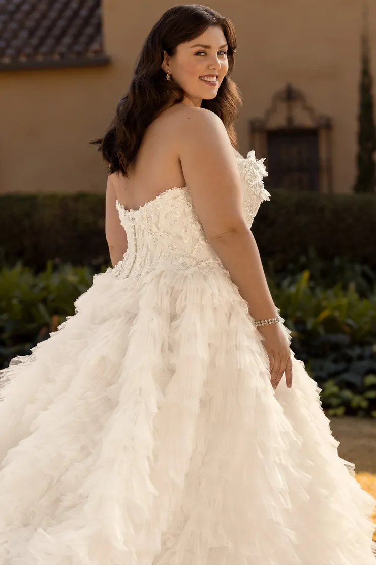 Sophia Tolli Première Backface Thumbnail Image