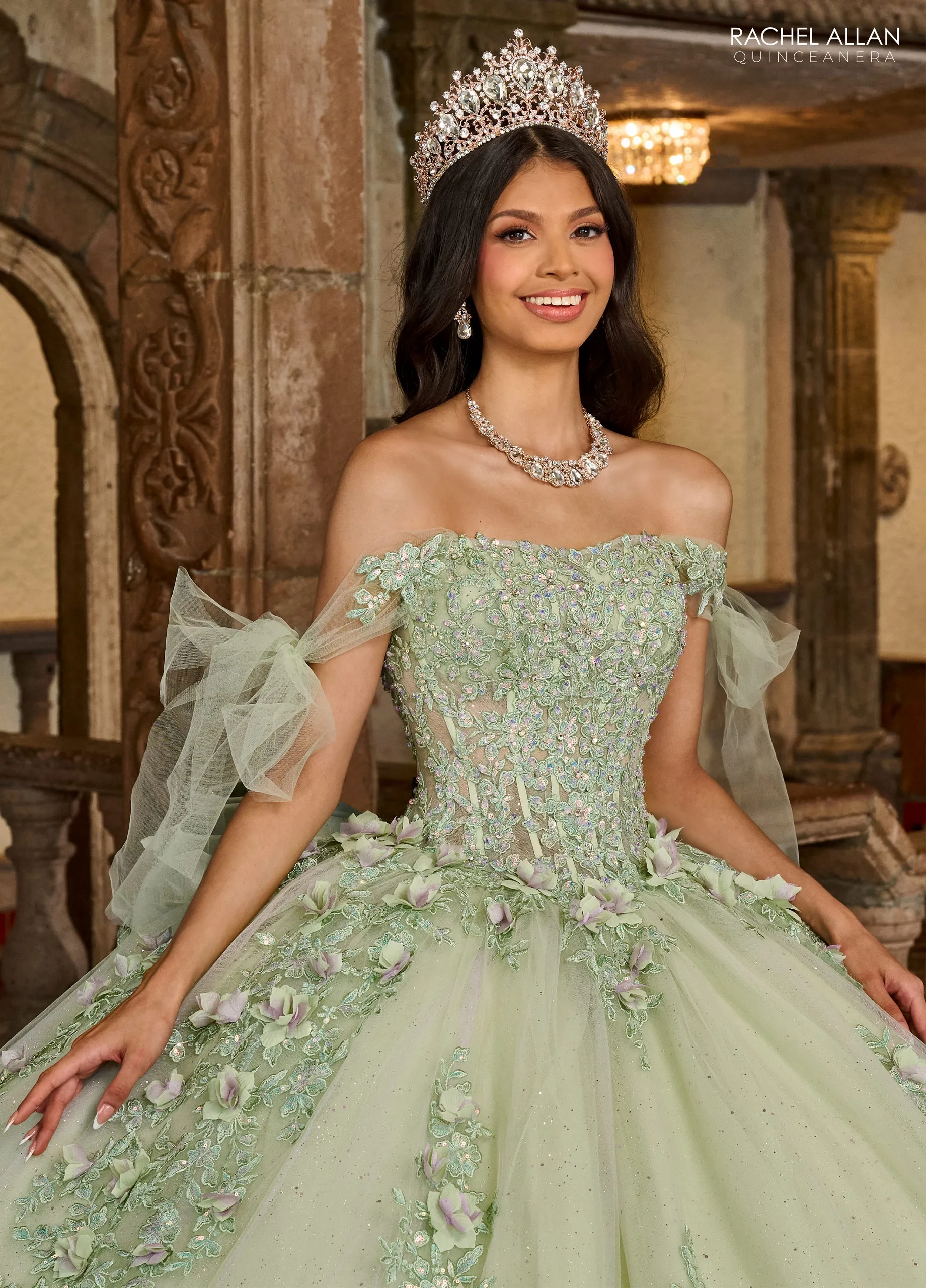 Carmina by Rachel Allan - RQ1132 | Henri's