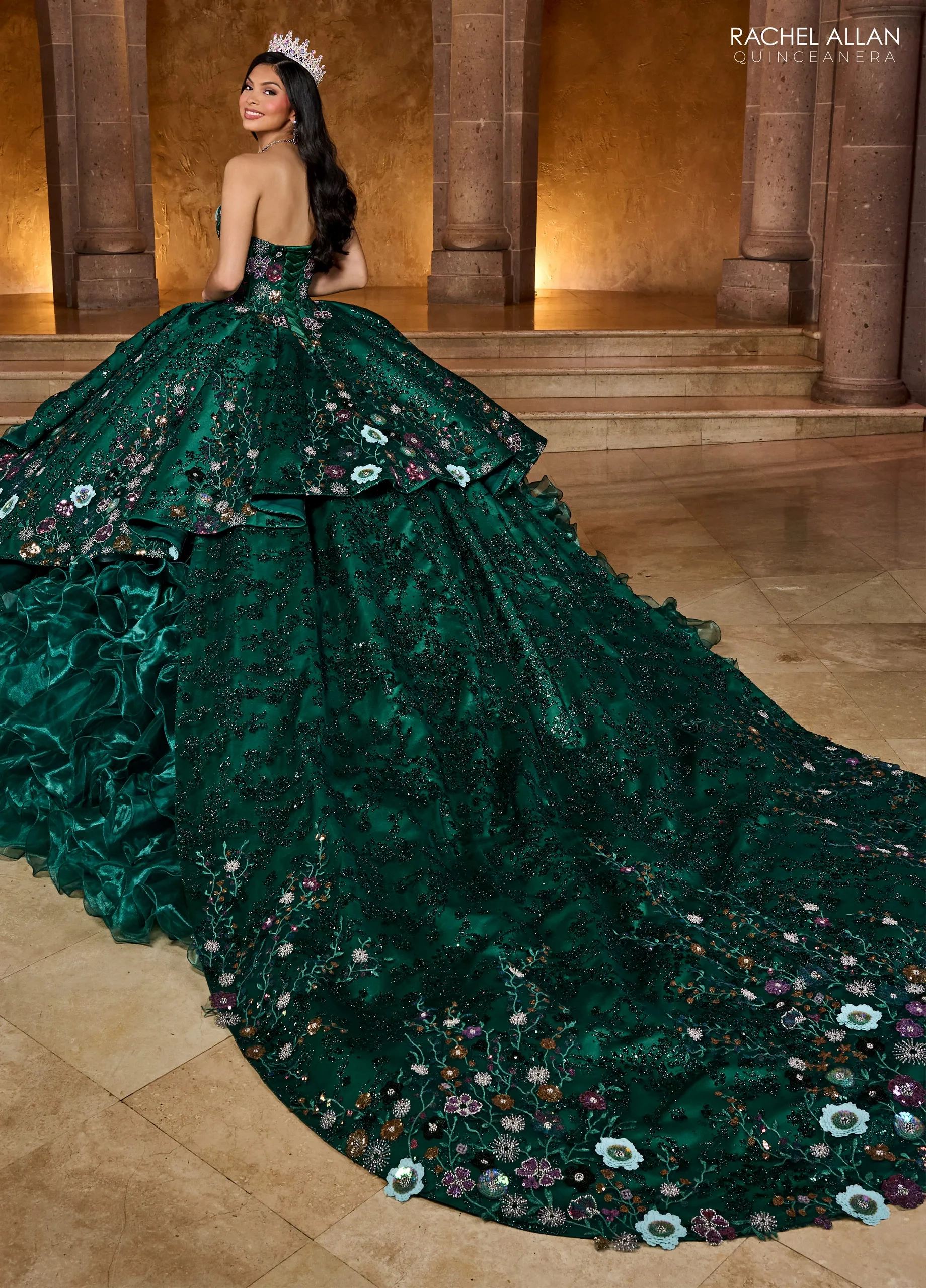 green emerald velvet dress Elegant Ball Gown Off Shoulder Flower Lace Appliques Sweep Train Emerald Green Tulle Quinceanera Dress Princess Gown for Sweet 16