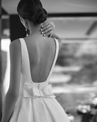 Rosa Clara Couture 8105 #2 backface vertical cropped thumbnail