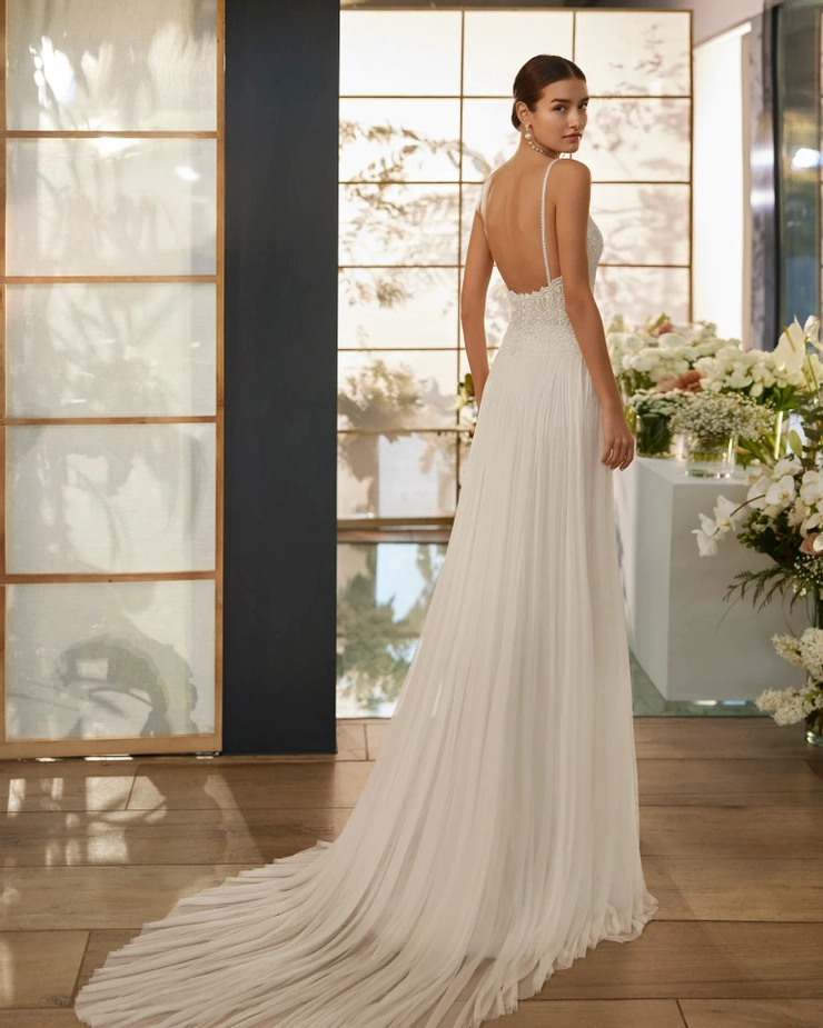 Rosa Clara Couture Melby