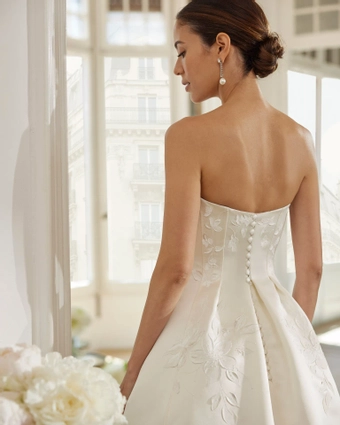 Rosa Clara Couture 8157 #2 backface vertical cropped thumbnail