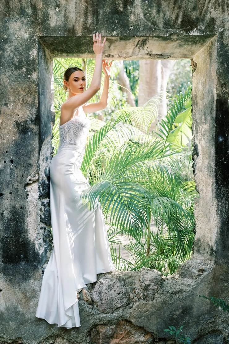 Watters Amani Skirt 66331B #1 frontface vertical picture