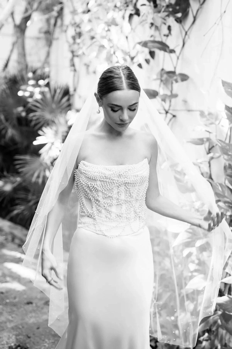 Watters Amani Skirt 66331B #4 frontface vertical cropped picture