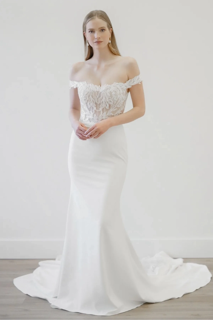 Locket Olero Style #11823 #1 frontface vertical picture