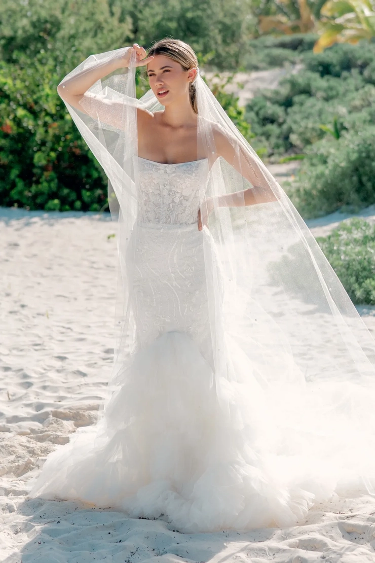 Locket Daisy Style #11824 #1 frontface vertical picture