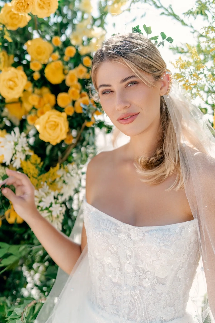 Locket Daisy Style #11824 #7 frontface vertical cropped picture