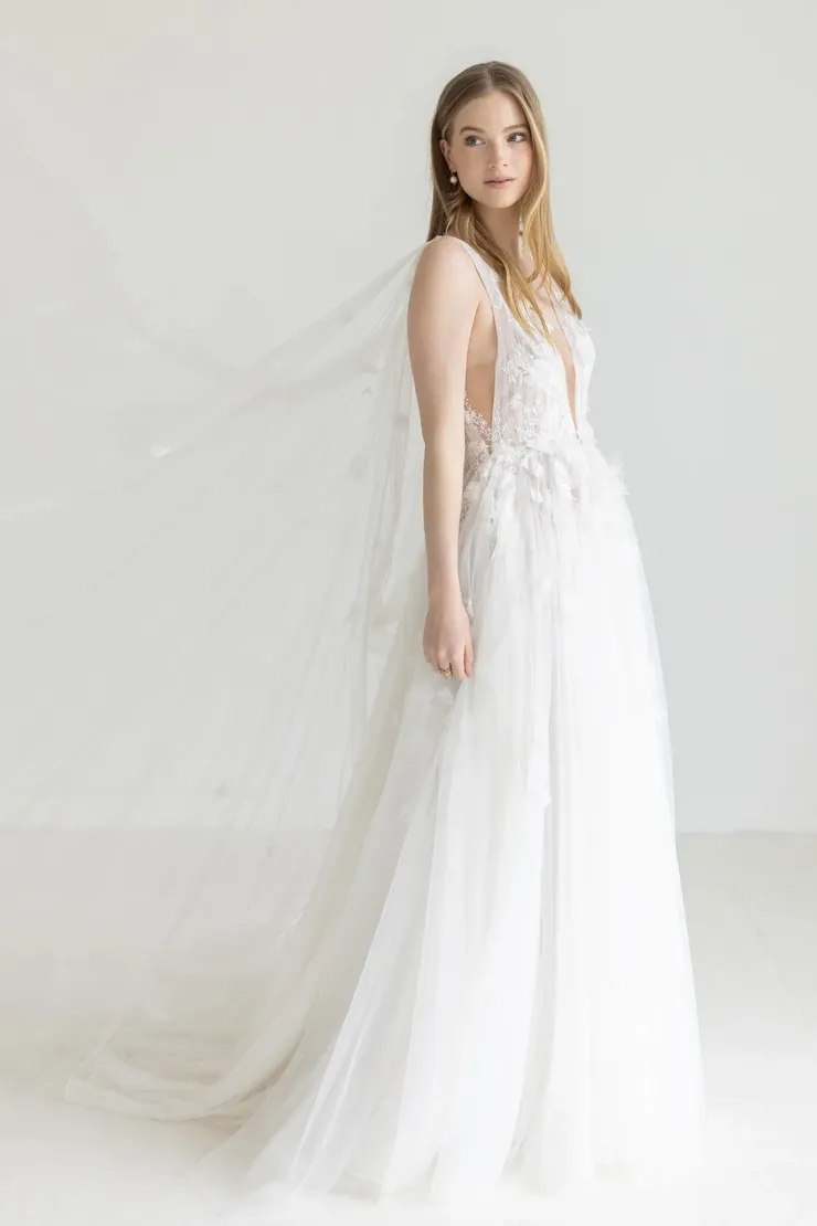 Watters Calia 64705B #1 frontface vertical picture