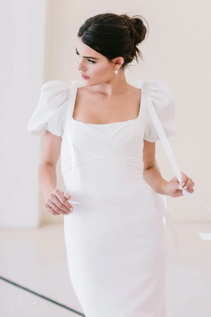 Watters Eloise 63303B #5 frontface vertical cropped picture