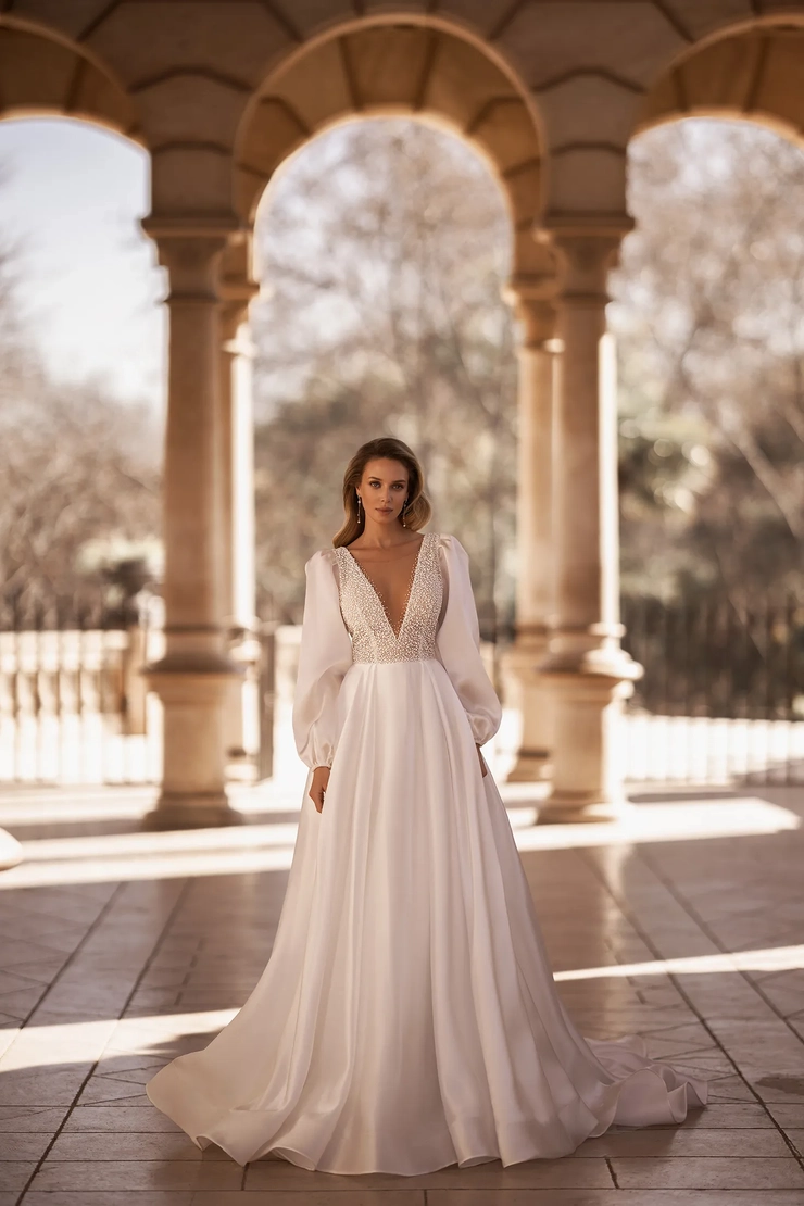 Aria Bride Clarissa Default Thumbnail Image
