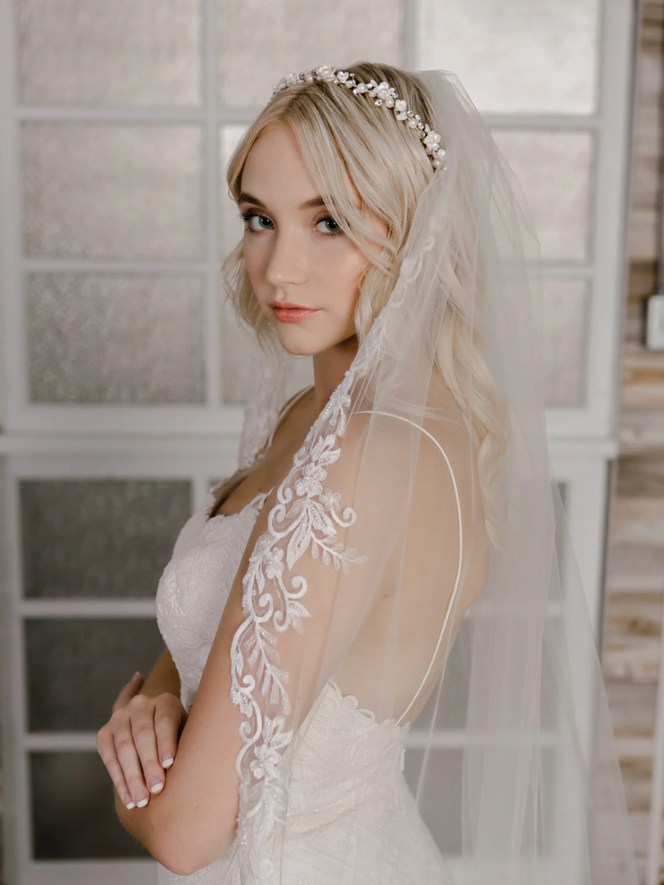 En Vogue HB2112 Image