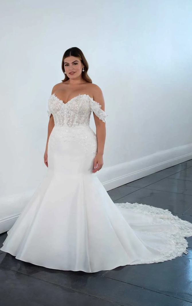 Martina Liana Plus Size 1679PS Town and Country Bridal