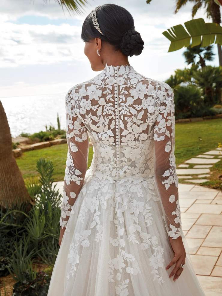 Demetrios Style #1231 #4 backface vertical cropped picture