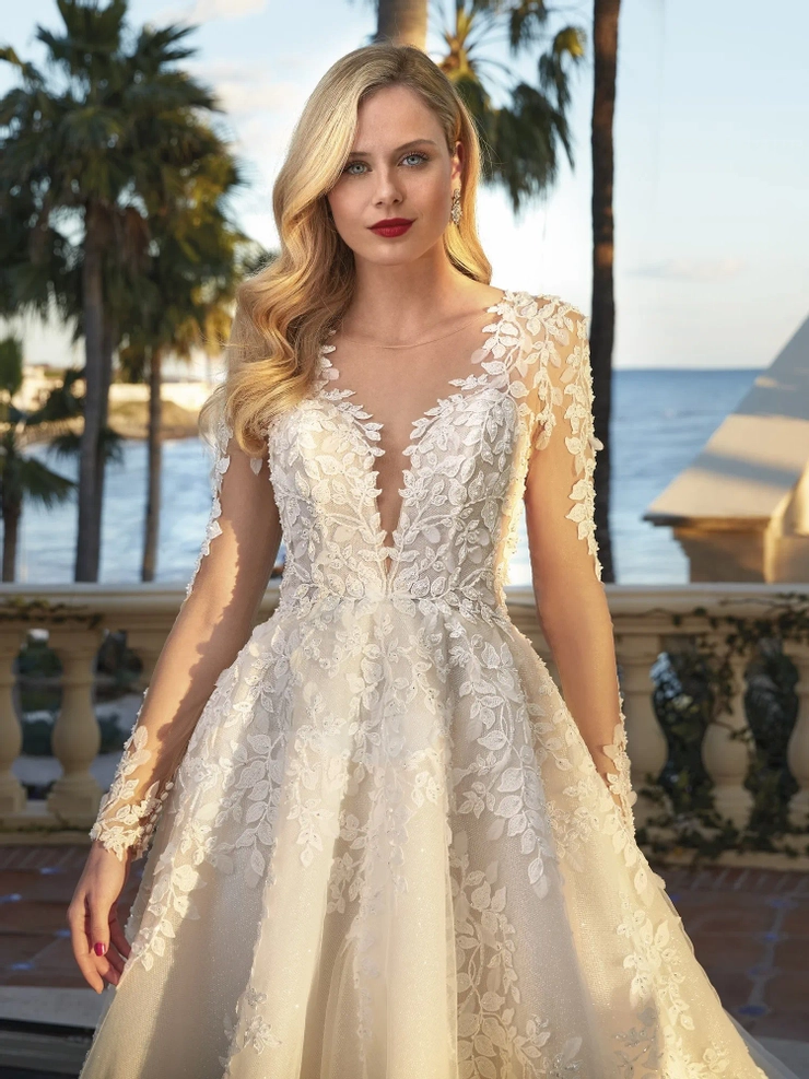 Demetrios Style #1247 #2 frontface vertical cropped picture