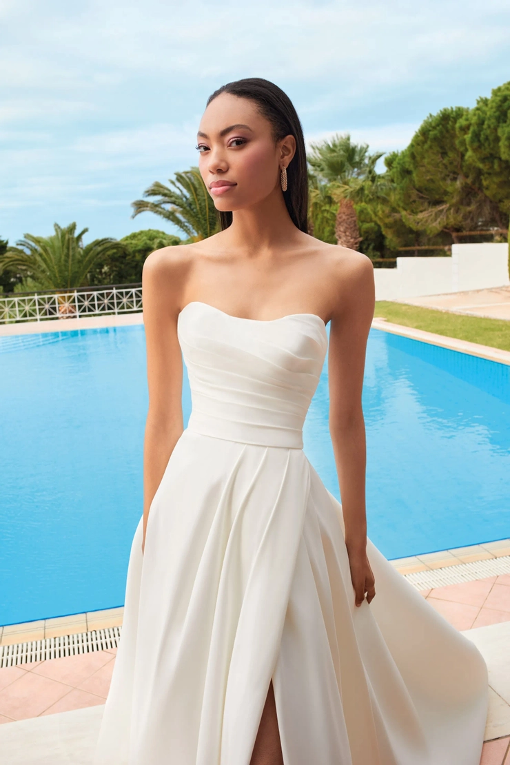 Demetrios Style #200144 #3 frontface vertical cropped picture