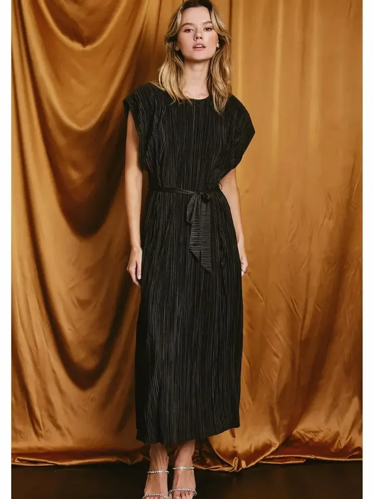 open lace back dress Dress Forum One Shoulder Floral Pleated Dress main image 0