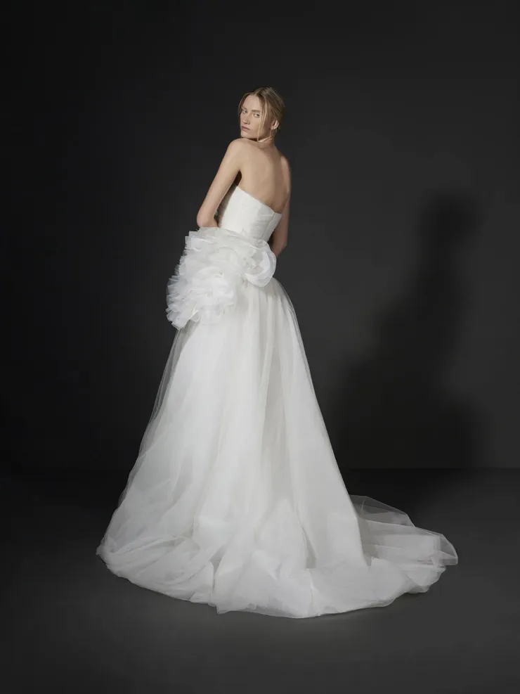 vera wang Lara　US6 Vera Wang Lara – Nearly Newlywed
