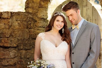 Essense of Australia Plus Size D1999