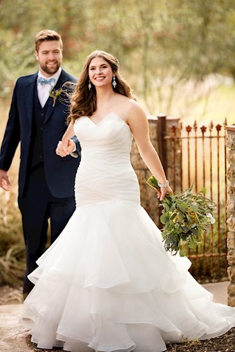Essense of Australia Plus Size D2088