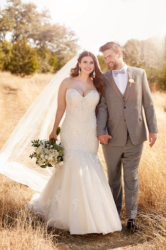Essense of Australia Plus Size D2116