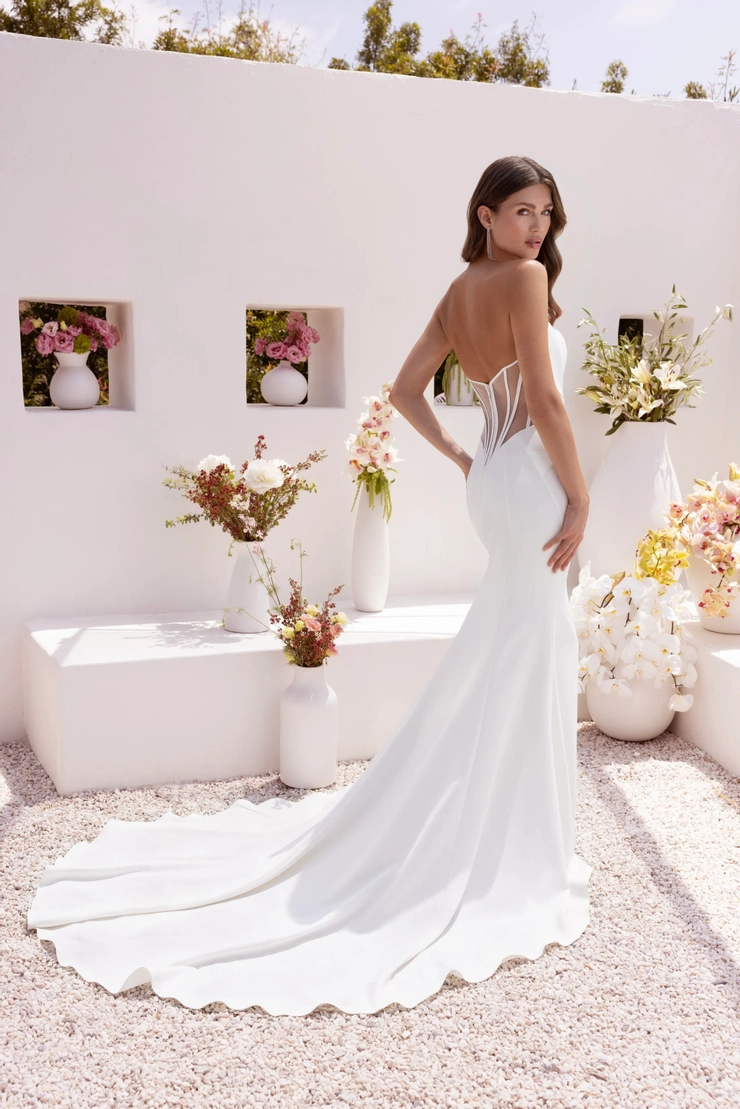 Casablanca Bridal LE140