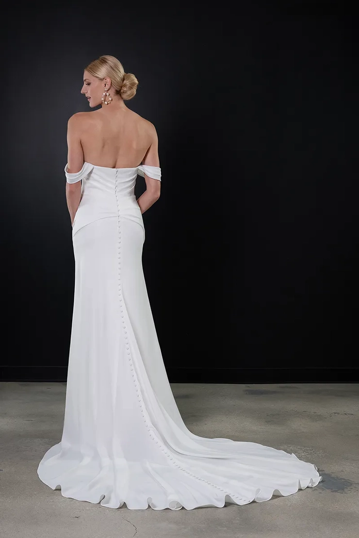 Martina Liana Backface Thumbnail Image