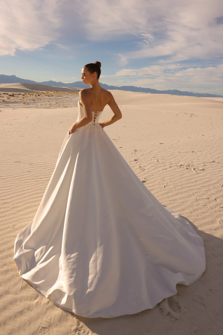 JH Bridal by Jimme Huang Backface Thumbnail Image