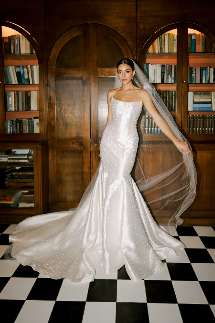 Watters Iola 67413B #1 frontface vertical picture