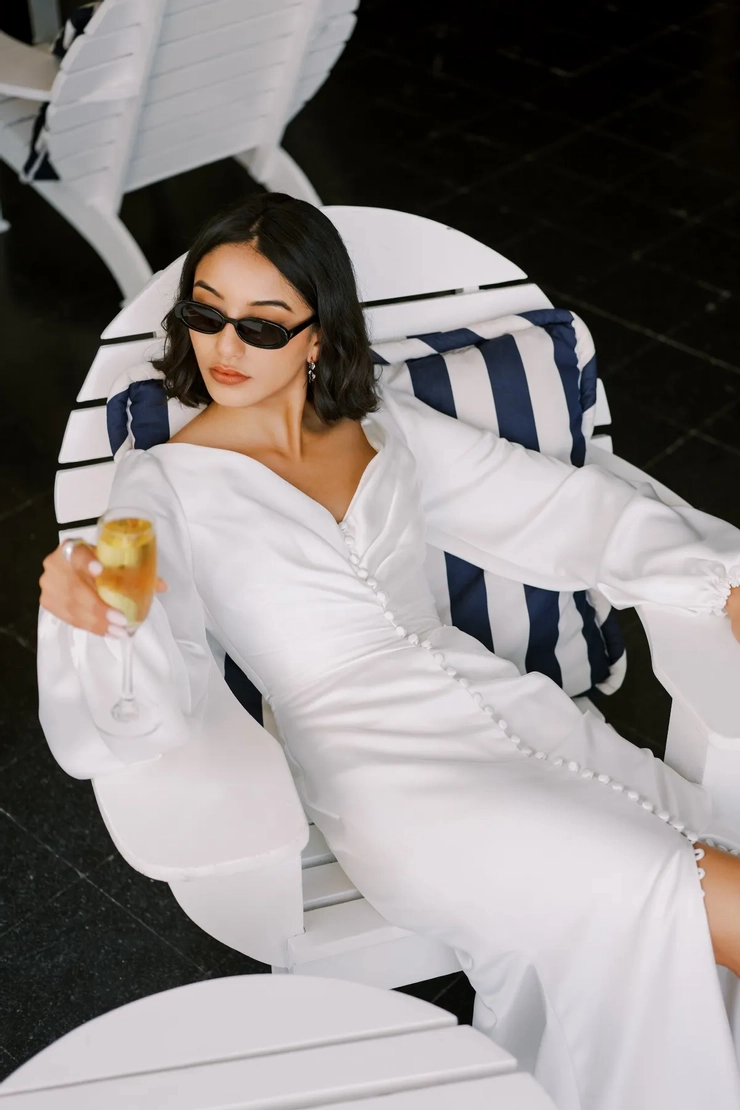 Willowby Adularia 52346 #7 frontface vertical cropped picture