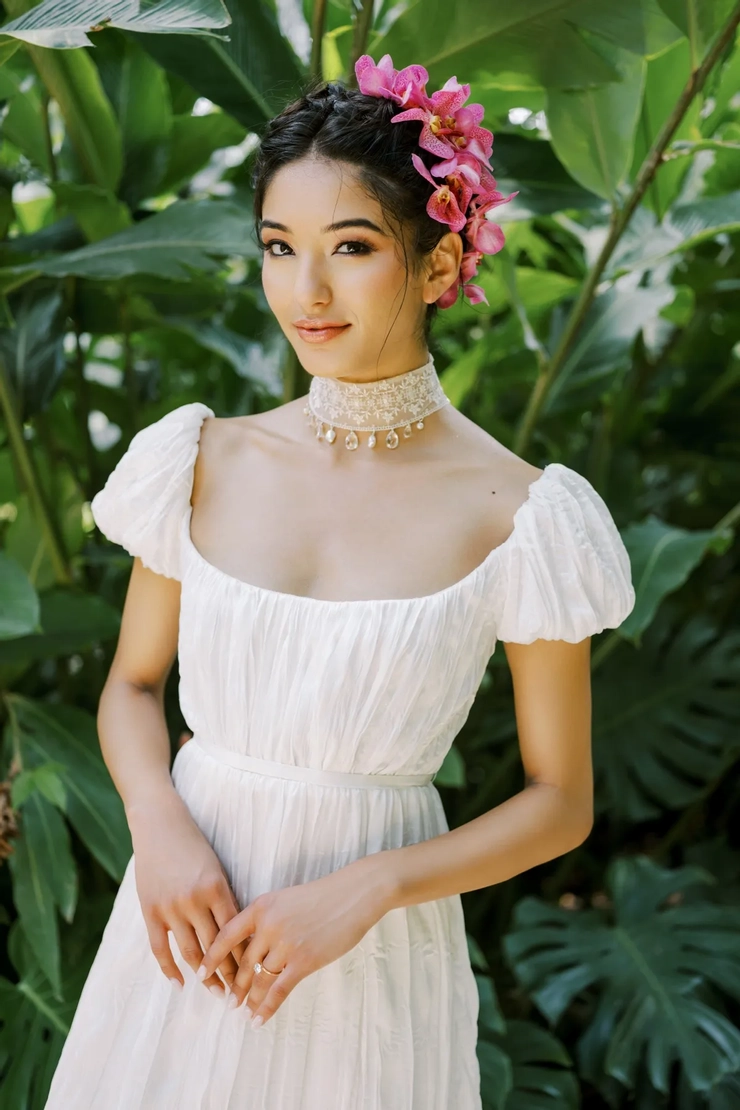 Willowby Albertine 52355 #7 frontface vertical cropped picture