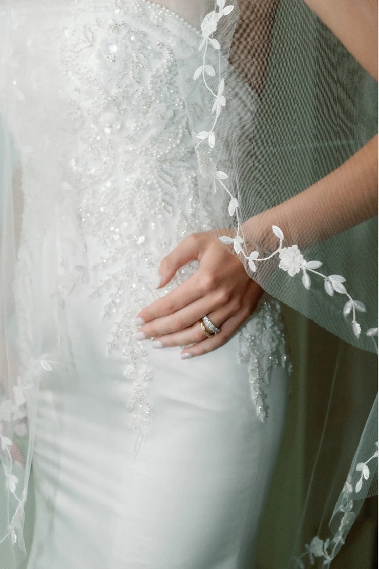 Locket Odile Style #12836 #5 frontface vertical cropped picture