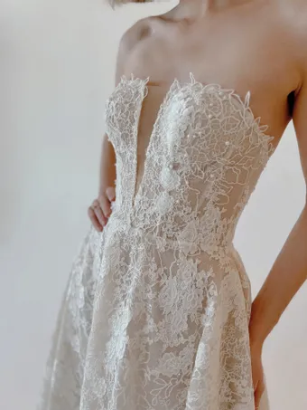 Colby John R2401 #4 frontface vertical cropped thumbnail