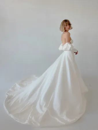 Colby John R2402 #2 default backface vertical thumbnail