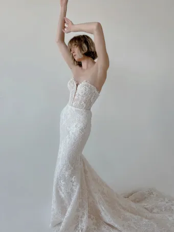 Colby John R2407 #0 default frontface vertical thumbnail