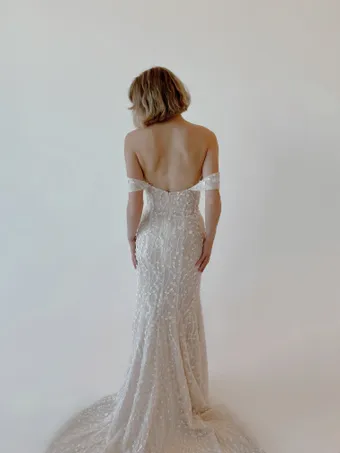 Colby John R2415 #2 default backface vertical thumbnail