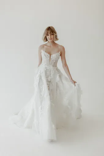 Colby John R2417 #0 default frontface vertical thumbnail