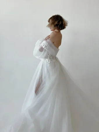 Colby John R2420 #4 frontface vertical cropped thumbnail