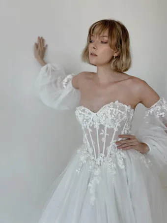 Colby John R2420 #3 frontface vertical cropped thumbnail